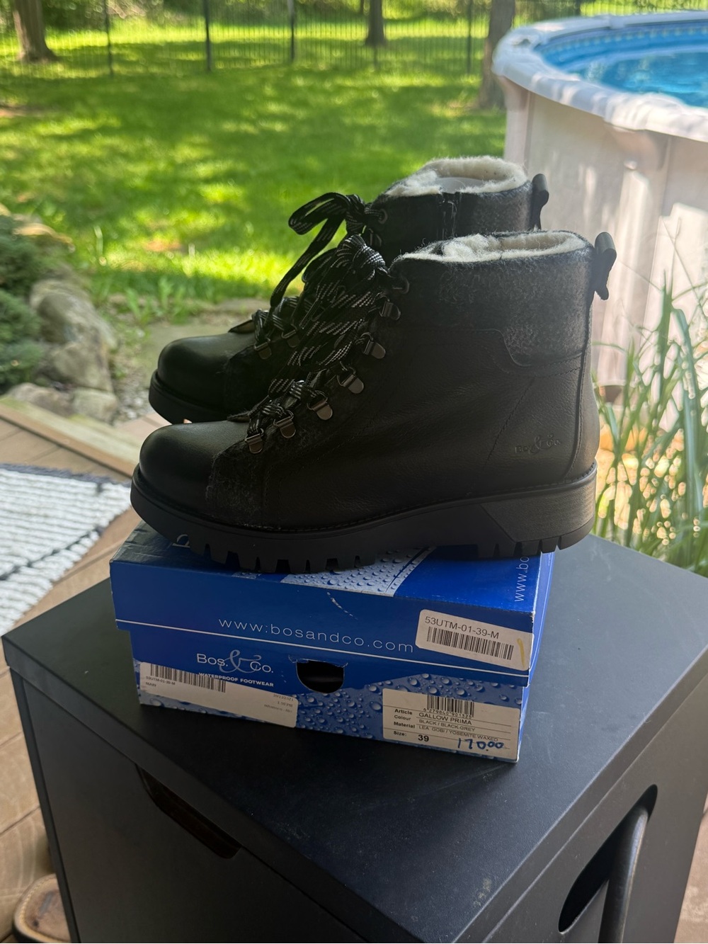Bos. & Co. Black Shearling-Trim Lace-Up Hiker Boots